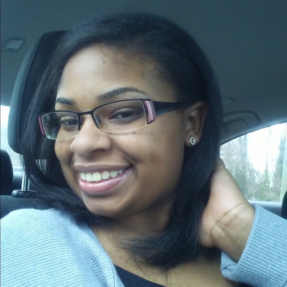 Meet your Posher, Maytasha